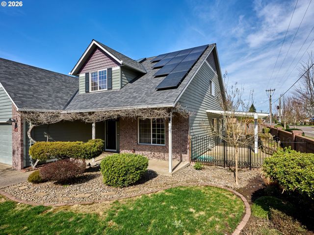103 CEDAR BLUFF Cir, Keizer, OR 97303