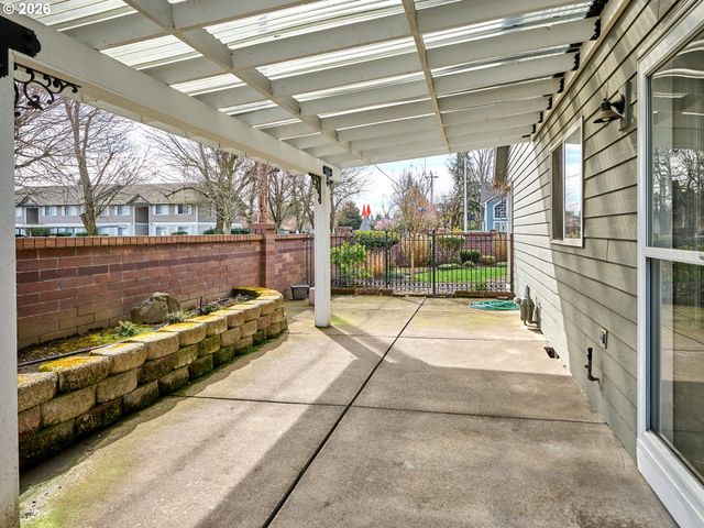 103 CEDAR BLUFF Cir, Keizer, OR 97303