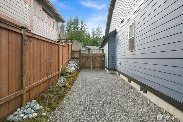 1120 Birch Falls Drive, Bellingham, WA 98229