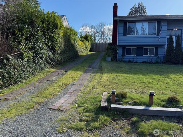 8712 Wildwood Avenue SW, Lakewood, WA 98498