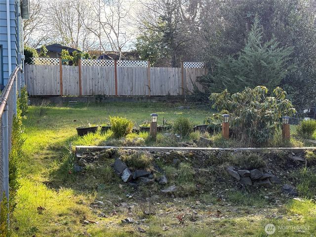 8712 Wildwood Avenue SW, Lakewood, WA 98498