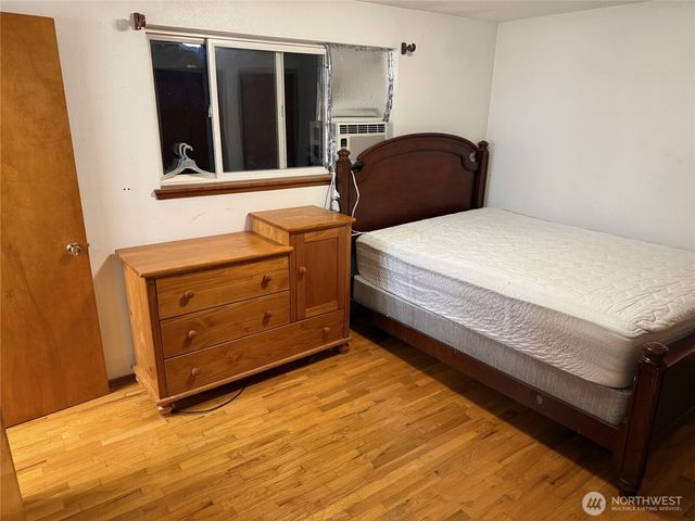 8712 Wildwood Avenue SW, Lakewood, WA 98498