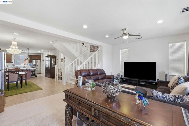 4442 Kennett Ter, Fremont, CA 94536