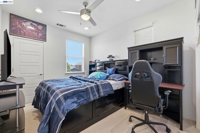 4442 Kennett Ter, Fremont, CA 94536
