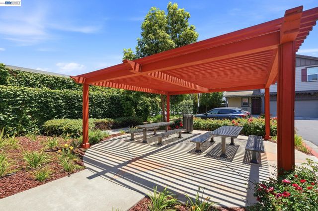 4442 Kennett Ter, Fremont, CA 94536