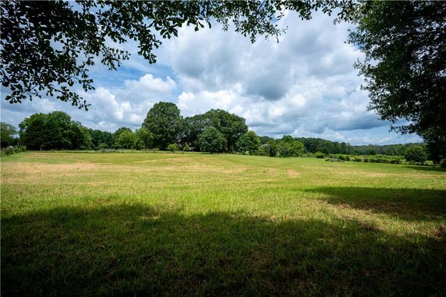 442 Buffalo Creek Road, Carrollton, GA 30117