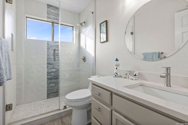 630 Oak Village Dr, San Antonio, TX 78253