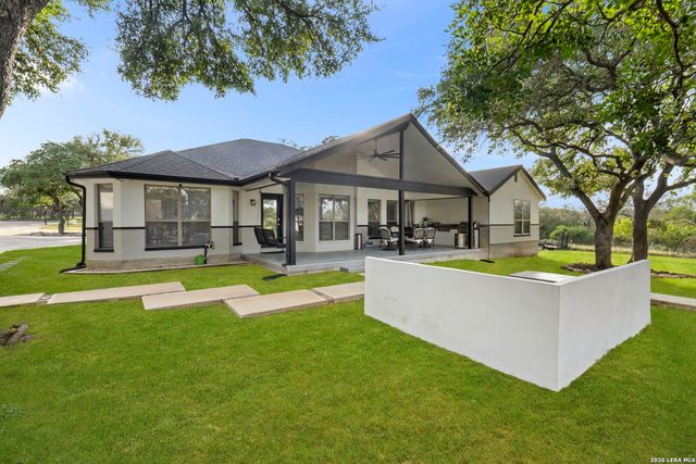 630 Oak Village Dr, San Antonio, TX 78253