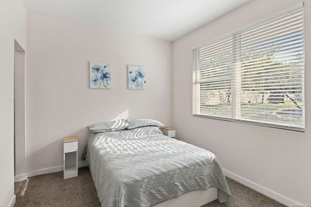 630 Oak Village Dr, San Antonio, TX 78253