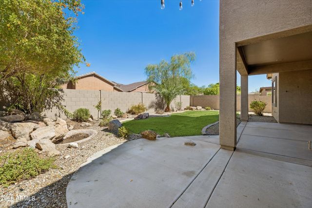 8364 W MOLLY Lane, Peoria, AZ 85383