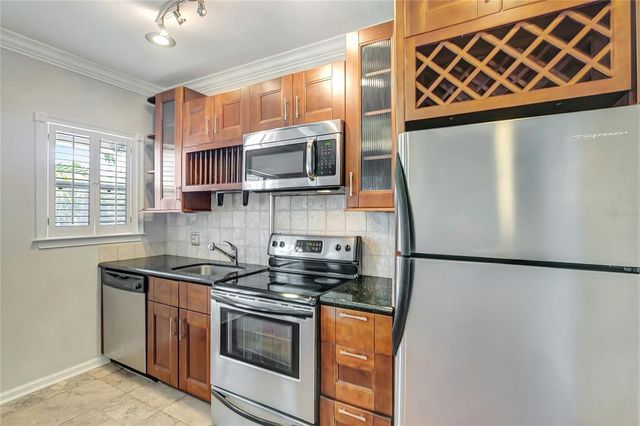 201 6TH STREET S 102, St Petersburg, FL 33701