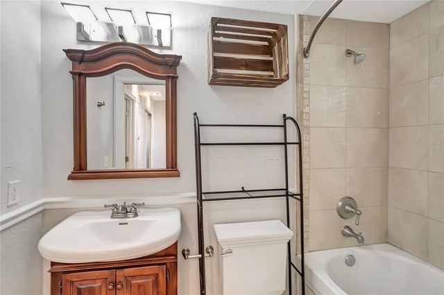 201 6TH STREET S 102, St Petersburg, FL 33701