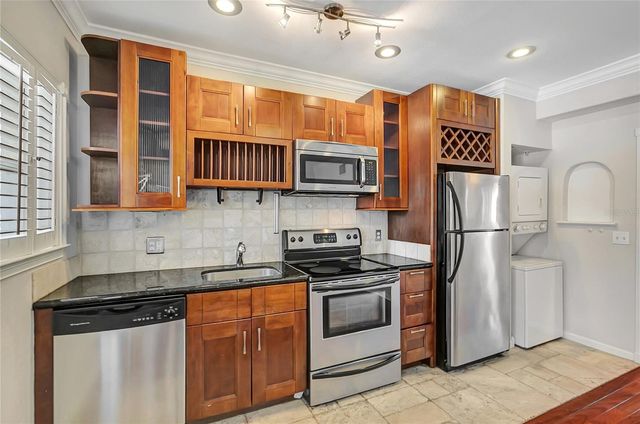 201 6TH STREET S 102, St Petersburg, FL 33701