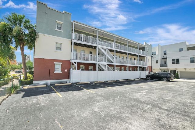 201 6TH STREET S 102, St Petersburg, FL 33701