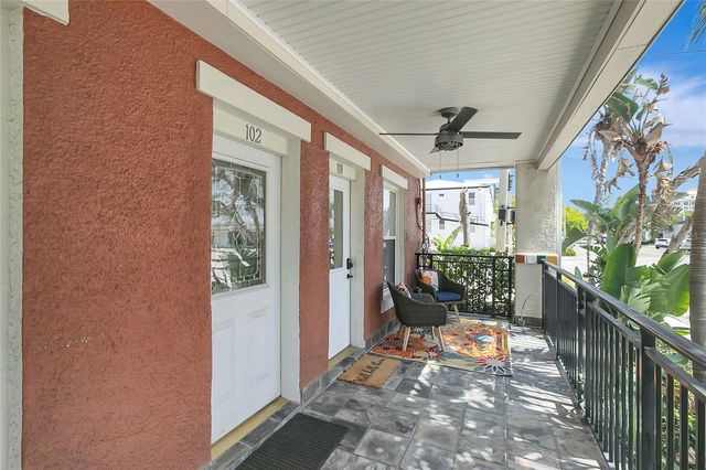 201 6TH STREET S 102, St Petersburg, FL 33701
