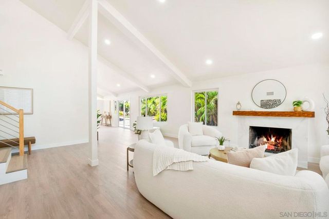 9956 Cummins Pl, San Diego, CA 92131