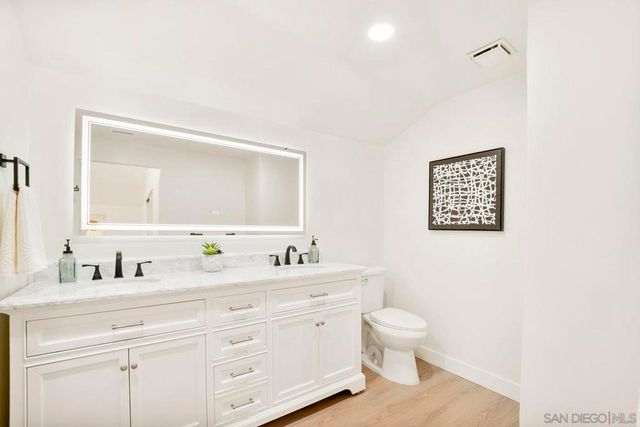 9956 Cummins Pl, San Diego, CA 92131