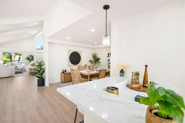 9956 Cummins Pl, San Diego, CA 92131