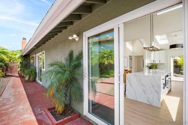 9956 Cummins Pl, San Diego, CA 92131