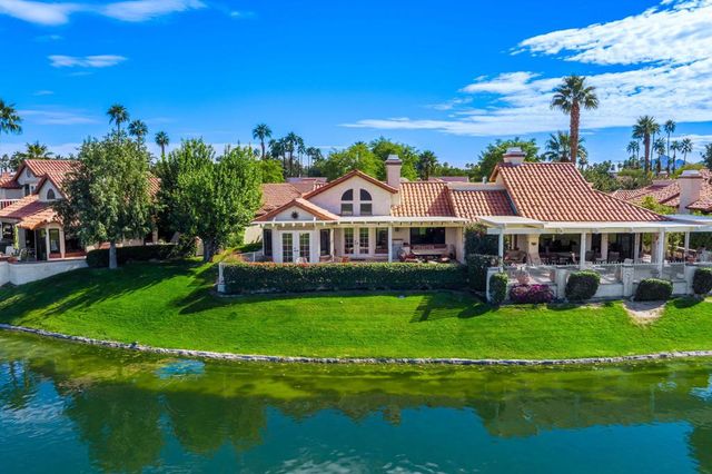 127 Avellino Circle, Palm Desert, CA 92211