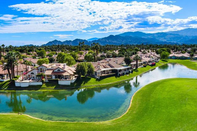 127 Avellino Circle, Palm Desert, CA 92211