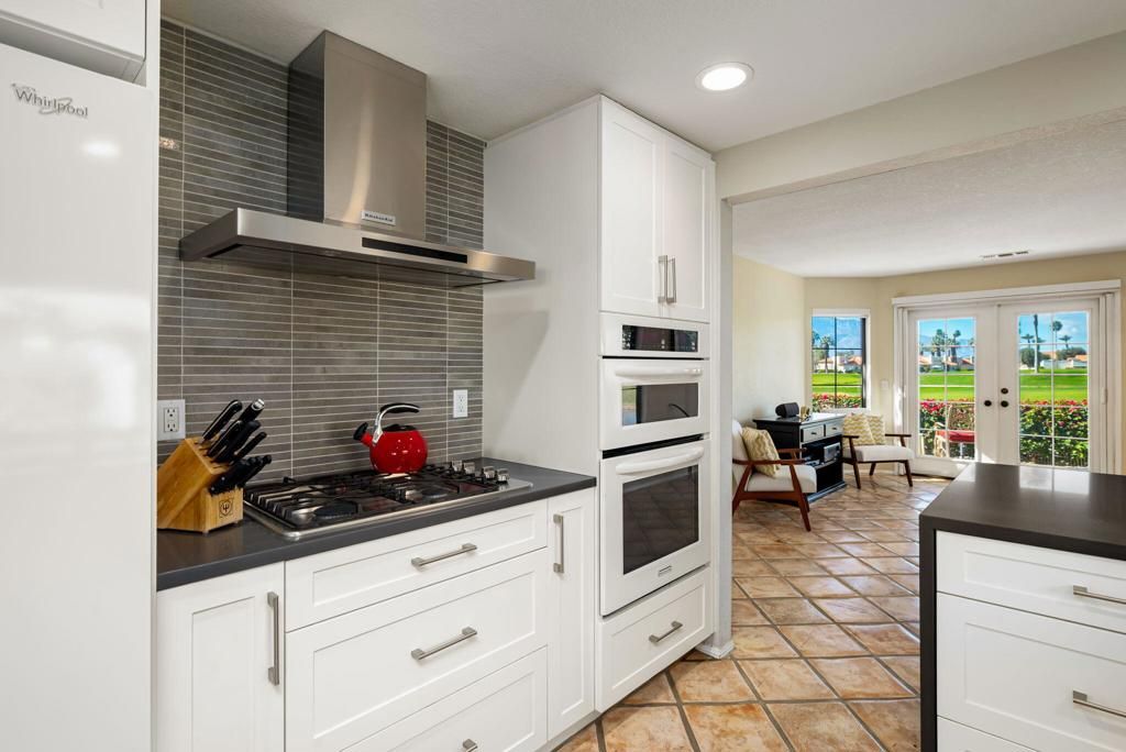 Image 34 of property listing at 127 Avellino Circle, Palm Desert, CA 92211