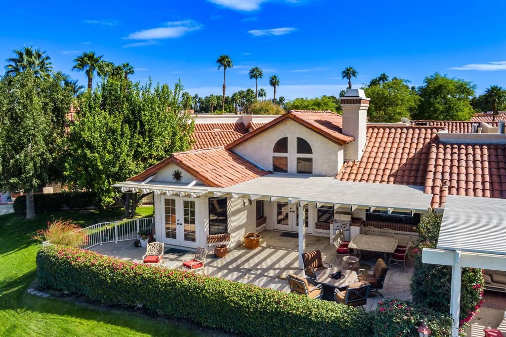 Image 7 of property listing at 127 Avellino Circle, Palm Desert, CA 92211