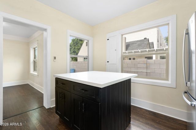 332 E WINDSOR Avenue, Phoenix, AZ 85004