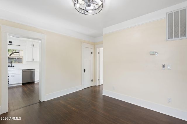332 E WINDSOR Avenue, Phoenix, AZ 85004
