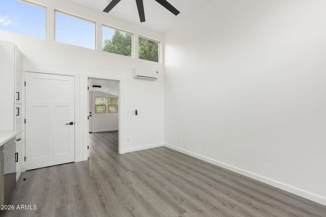 332 E WINDSOR Avenue, Phoenix, AZ 85004