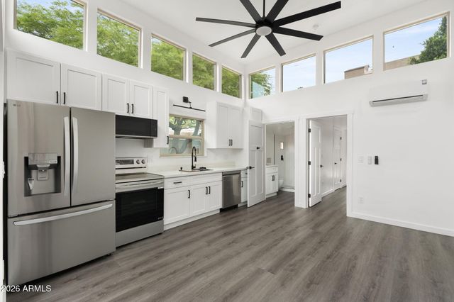 332 E WINDSOR Avenue, Phoenix, AZ 85004