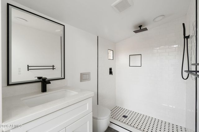 332 E WINDSOR Avenue, Phoenix, AZ 85004