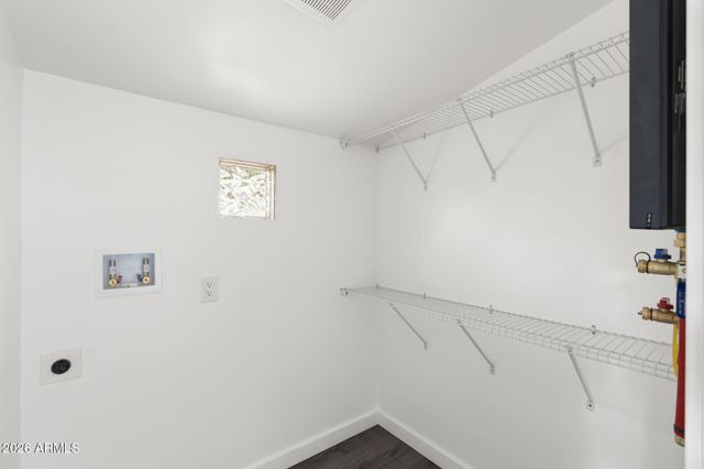 332 E WINDSOR Avenue, Phoenix, AZ 85004