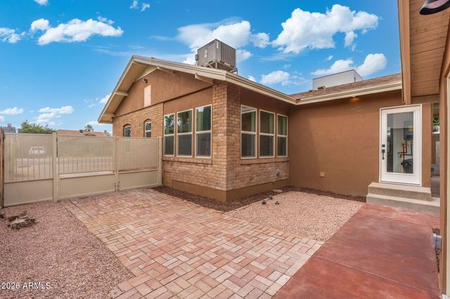 332 E WINDSOR Avenue, Phoenix, AZ 85004