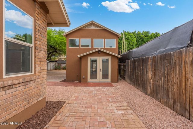 332 E WINDSOR Avenue, Phoenix, AZ 85004
