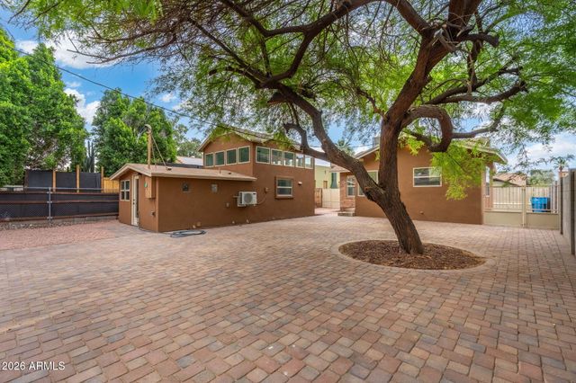 332 E WINDSOR Avenue, Phoenix, AZ 85004