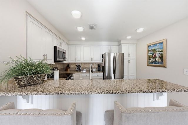 109 Mainsail Cir 1, Jupiter, FL 33477