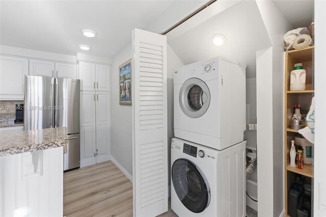 109 Mainsail Cir 1, Jupiter, FL 33477
