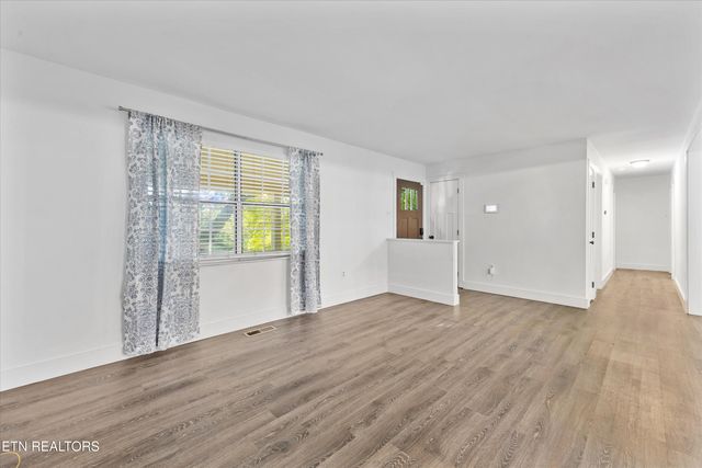6207 Janmer Lane, Knoxville, TN 37909