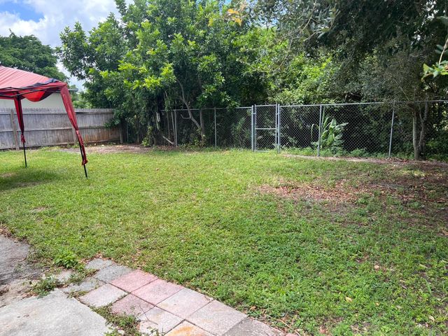10629 S 228TH Lane, Watergate, Boca Raton, FL 33428