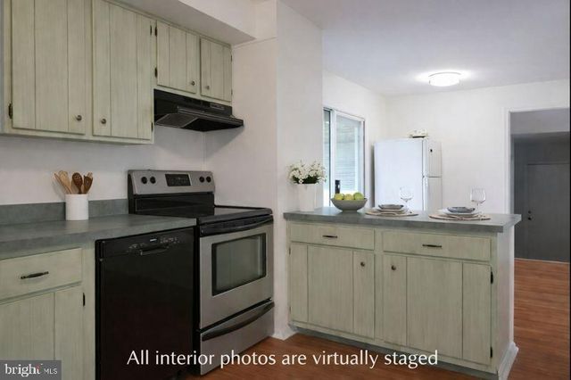 5 MAJESTIC DR, Newark, DE 19713