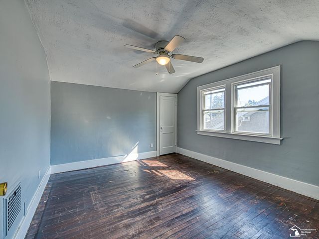 1103 W Temperance Road, Bedford Twp, MI 48182