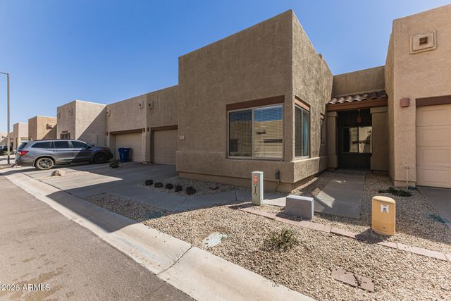 1650 S CRISMON Road 16, Mesa, AZ 85209