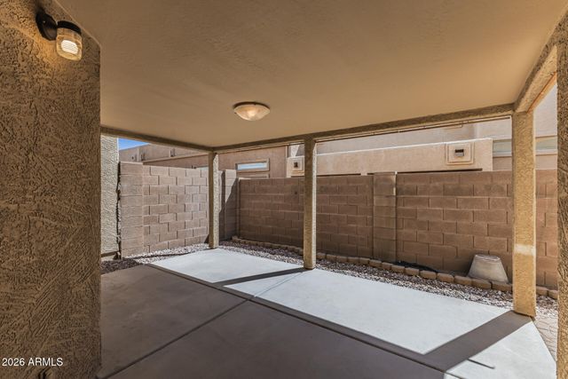 1650 S CRISMON Road 16, Mesa, AZ 85209