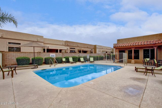 1650 S CRISMON Road 16, Mesa, AZ 85209