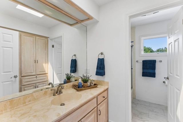 26310 Countryside DR, Spicewood, TX 78669