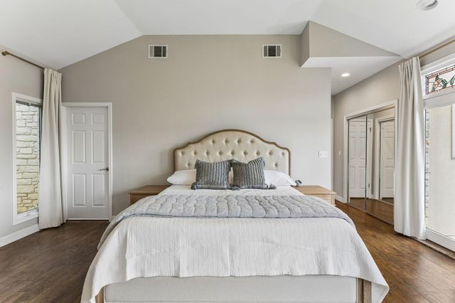 26310 Countryside DR, Spicewood, TX 78669