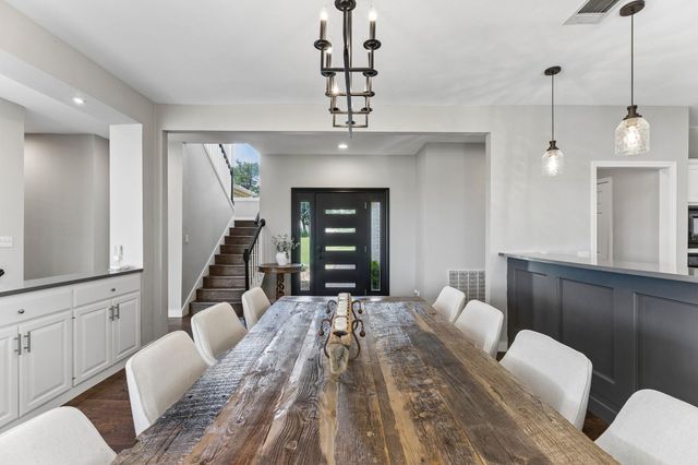 26310 Countryside DR, Spicewood, TX 78669