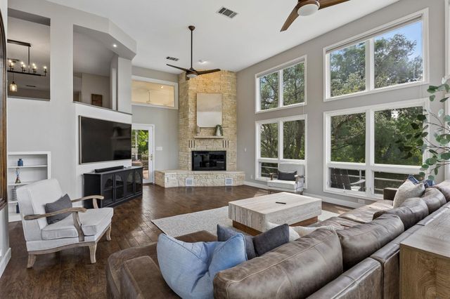 26310 Countryside DR, Spicewood, TX 78669