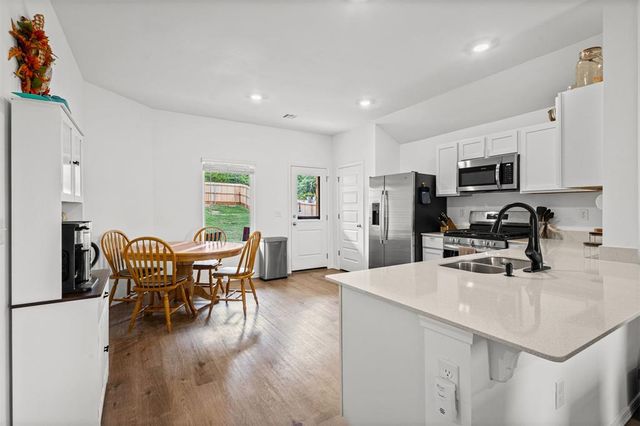 3880 Ada Avenue, Harrah, OK 73045